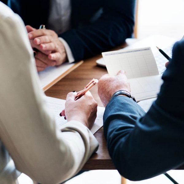 business-people-investing-startup-buiness_53876-14766